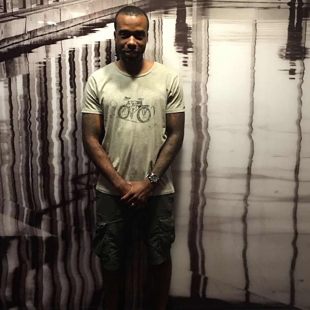 Meet your Posher, Adrian